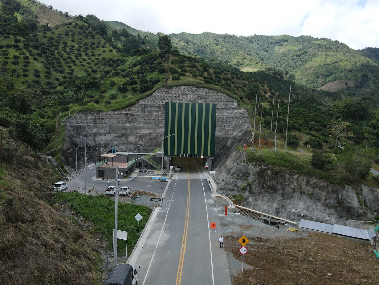 El túnel de Tesalia, el más importante del eje cafetero