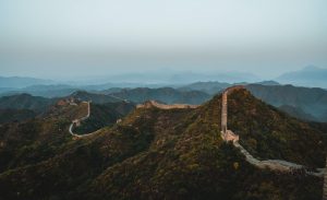 Lee más sobre el artículo Hitos y datos curiosos en la historia de la industria de la construcción e ingeniería