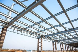 Lee más sobre el artículo Estructuras metálicas ligeras: eficiencia y ahorro en grandes obras