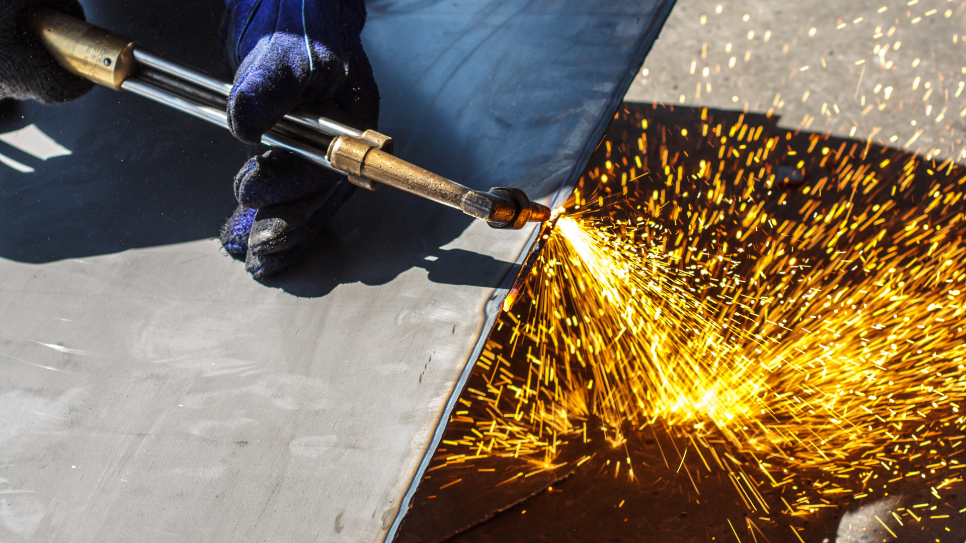 En este momento estás viendo Acero laminado en caliente vs. laminado en frío: diferencias y aplicaciones